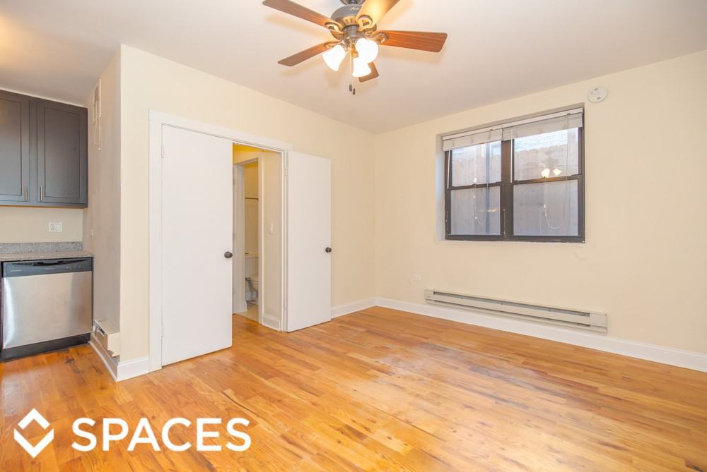 4737 N Hermitage Ave - Photo 2 of 34