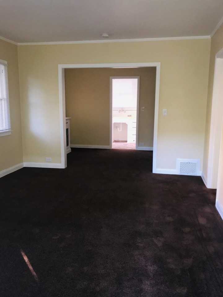 635 North Madison Avenue - Photo 3 of 10