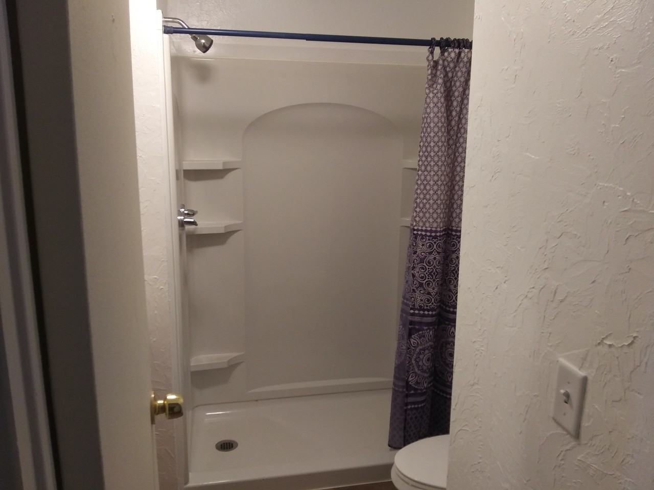 18 W Allen St - Photo 3 of 3
