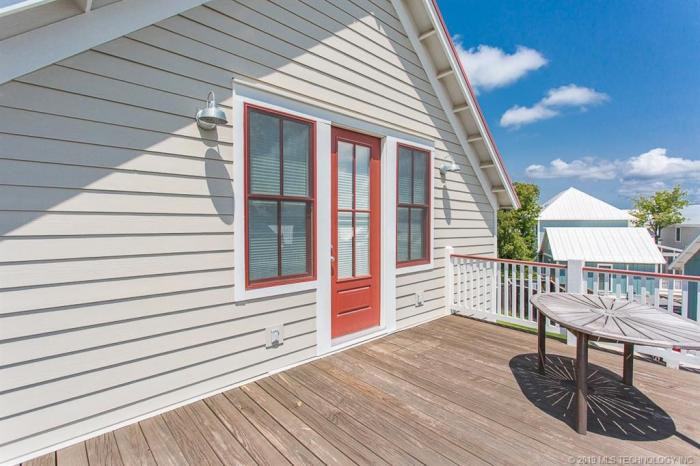 34 Boulevard Street - Photo 2 of 16