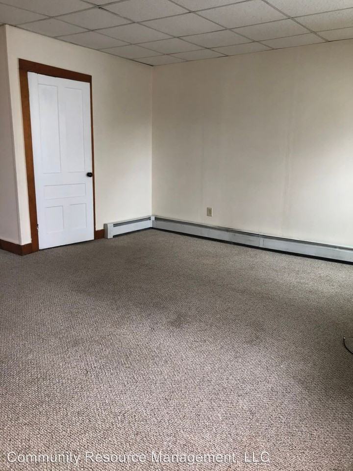13 Russell Street - Photo 3 of 12