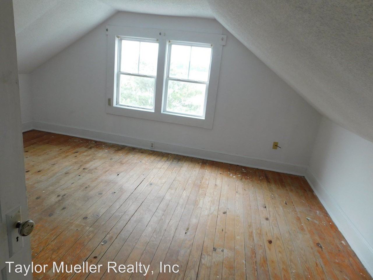 1138 S Hwy 343 - Photo 2 of 12