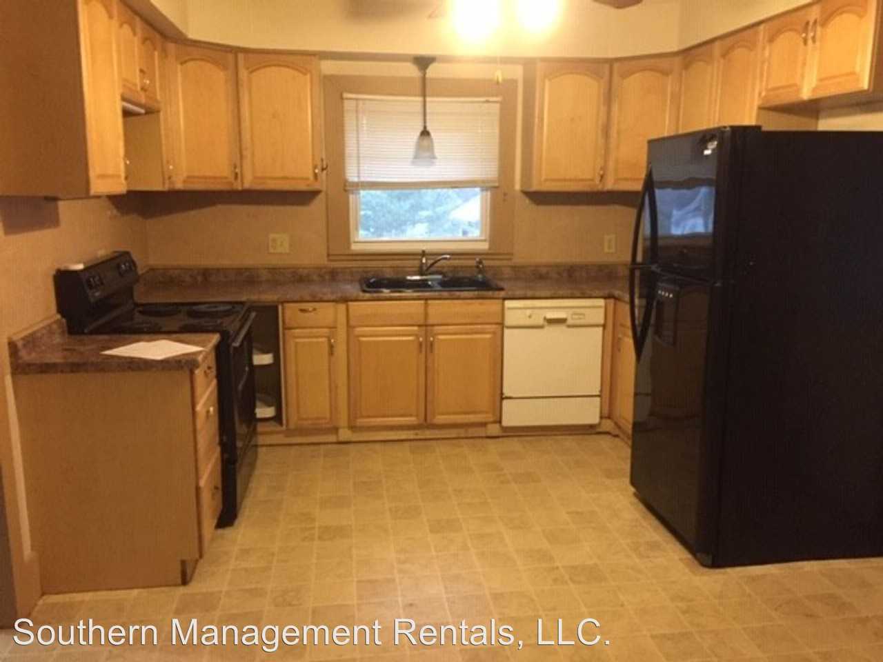 128 East Main Street - Photo 3 of 10