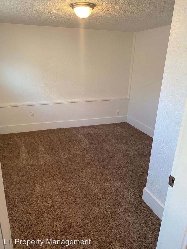 1714 West Pacific Avenue - Photo 2 of 5