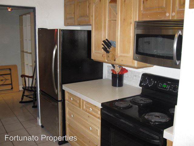 1A 1a Sandstone 905 Red Sandstone Rd. #1A - Photo 2 of 12