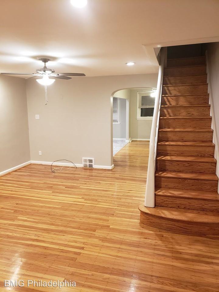 315 E Claremont Rd - Photo 2 of 19