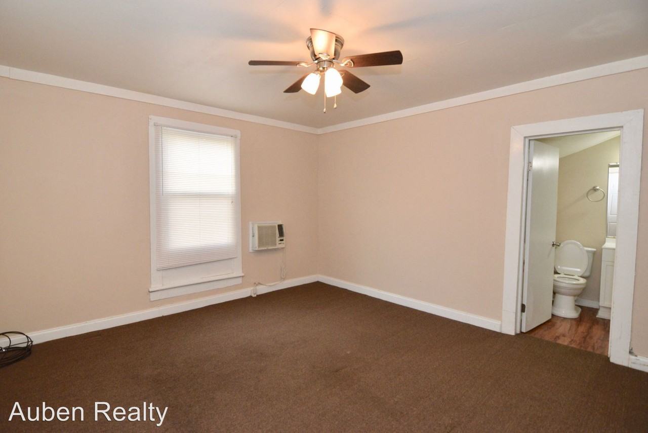 2005 Walker Street Ext. - Photo 3 of 18