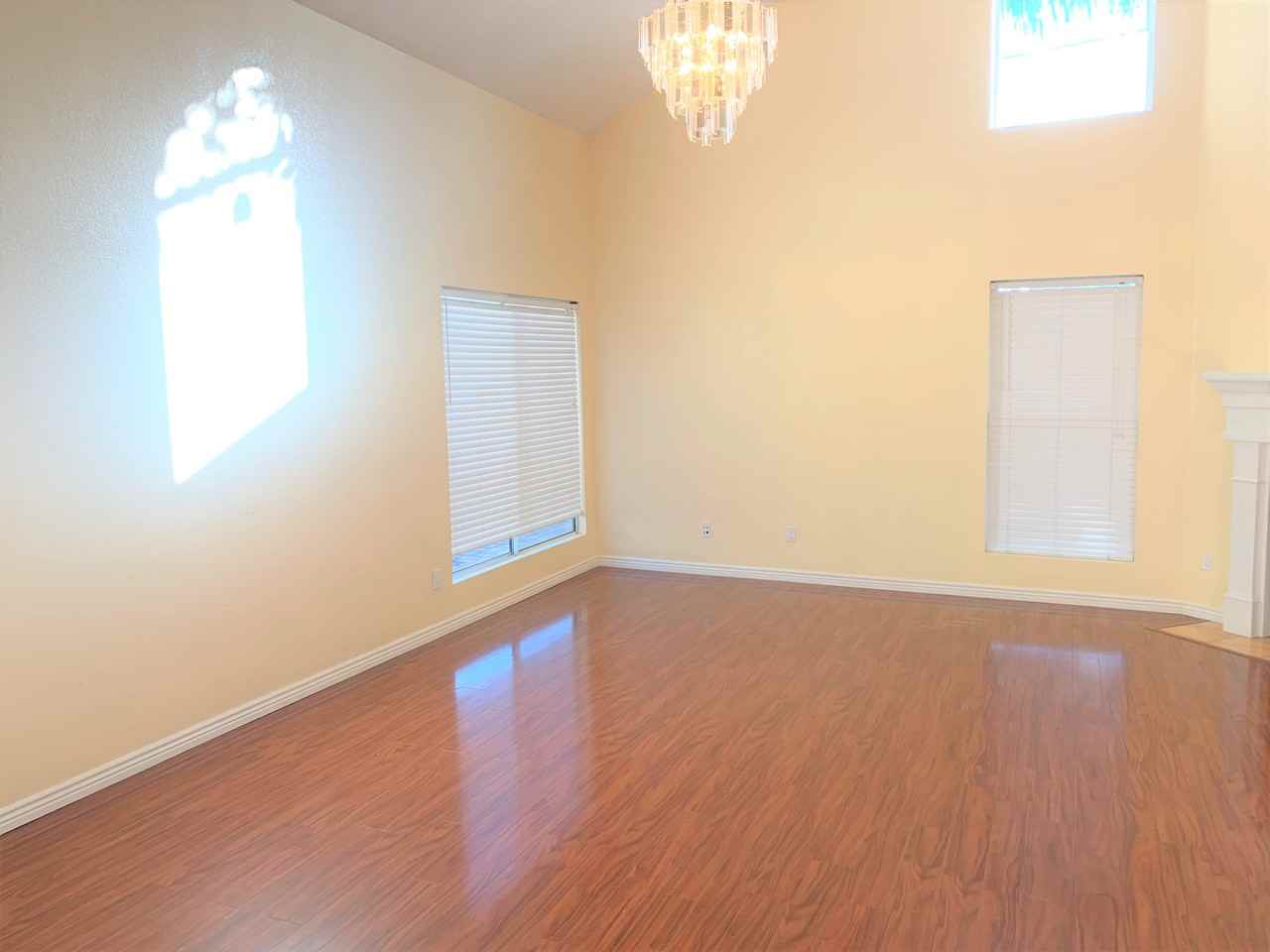 19033 N 6th St - Photo 2 of 16