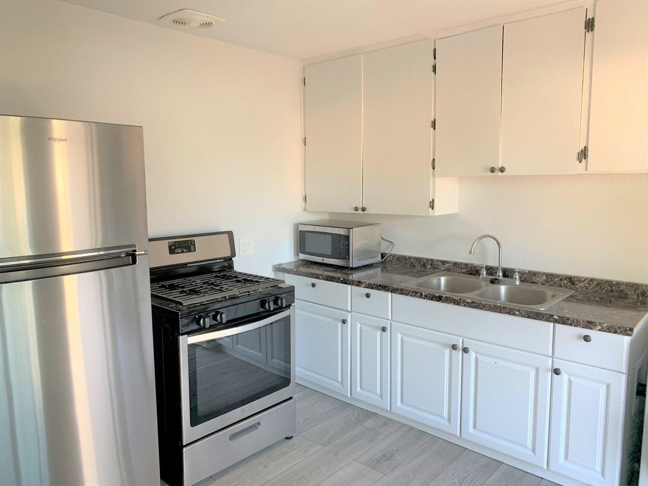 2726 E. Willetta Street - Photo 2 of 9