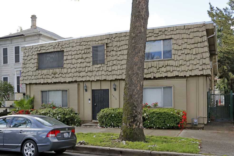 1816 F St - Photo 2 of 2