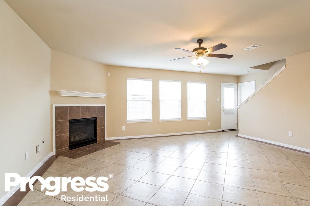 11026 Vanilla Cir - Photo 2 of 17