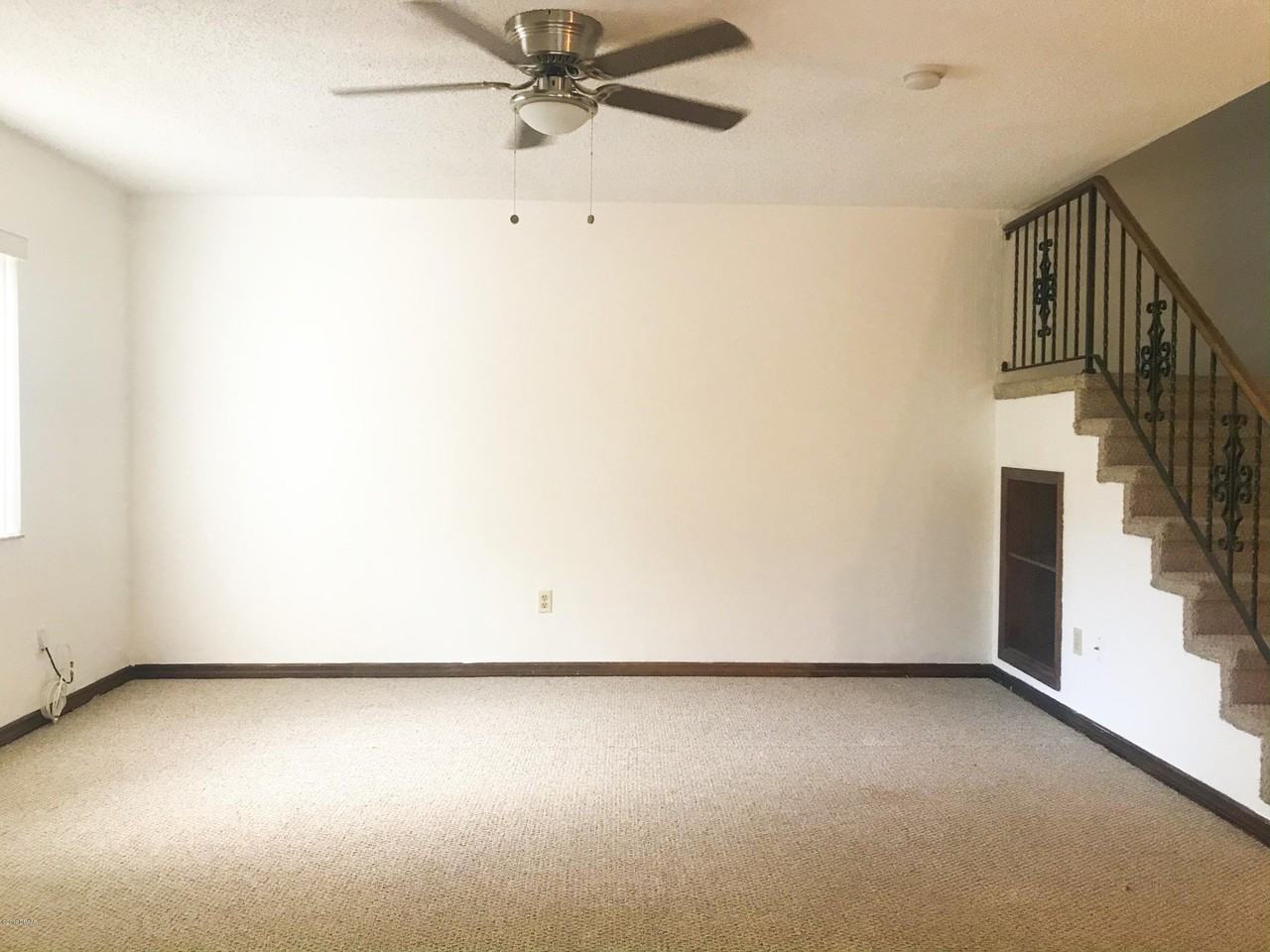 2045 Oak Meadow Circle - Photo 3 of 17