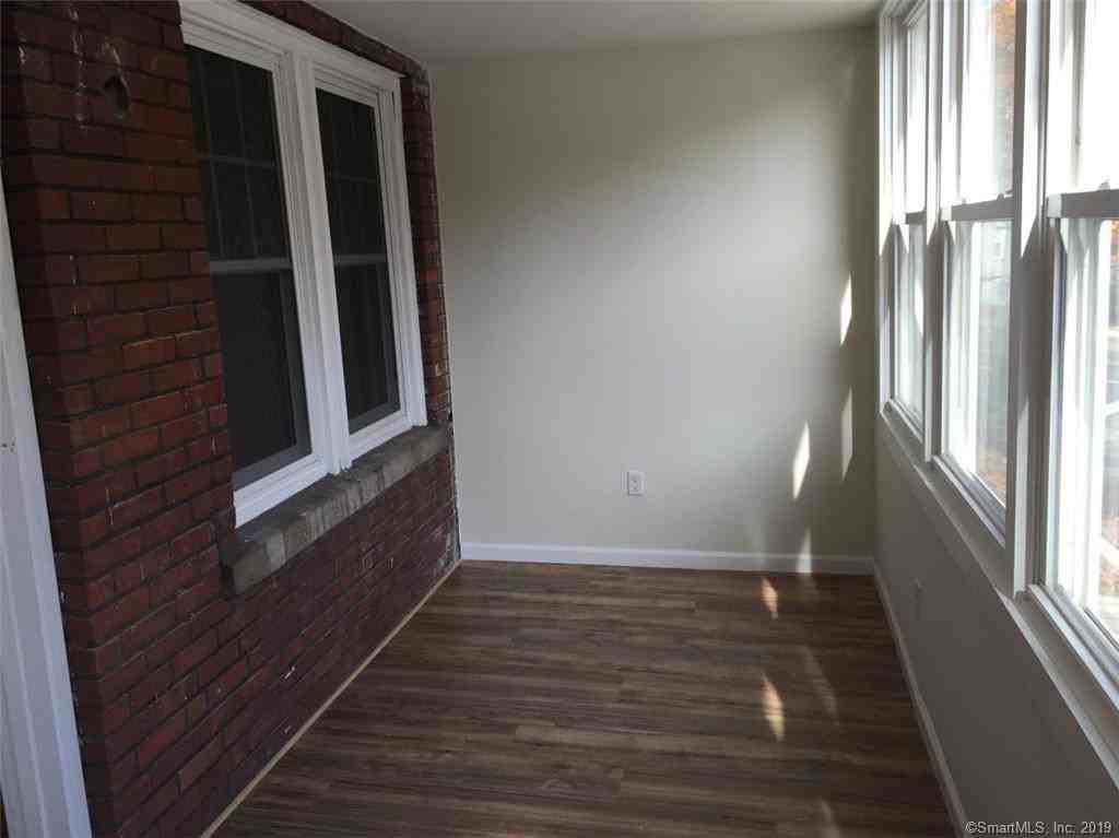 174 Huntington Avenue Unit 1 - Photo 2 of 8