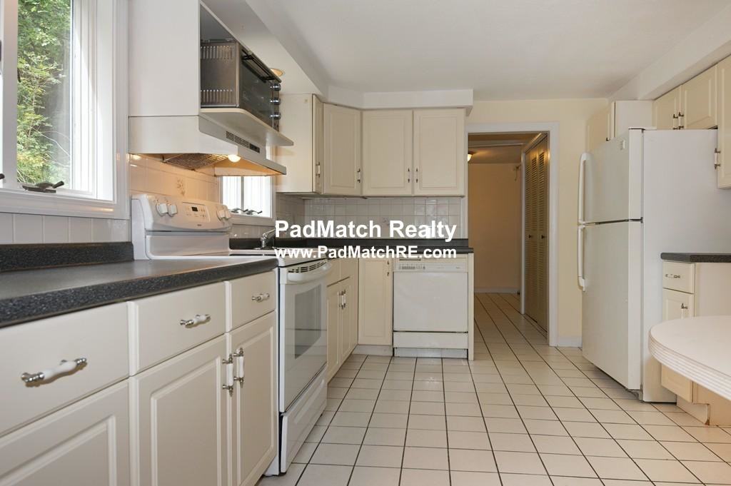 360 Cambridge St. - Photo 3 of 18