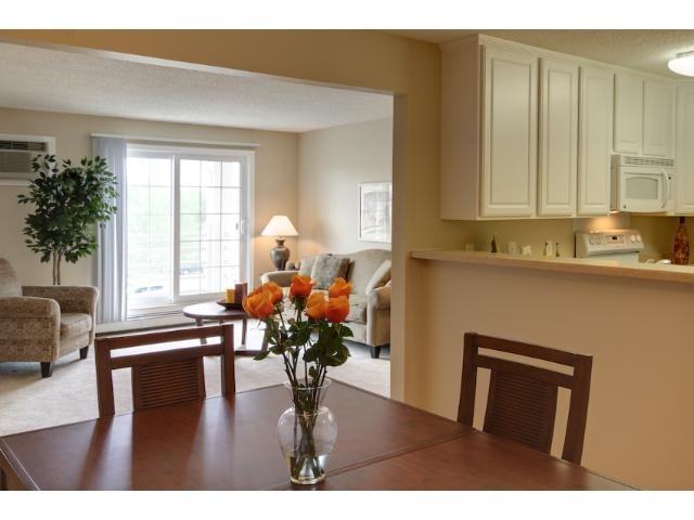 2901 Cutters Grove Ave - Photo 2 of 8