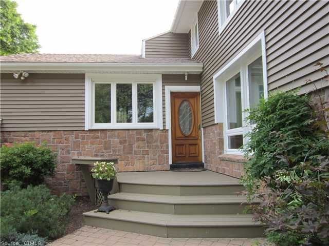 263 Duncaster Rd - Photo 2 of 17