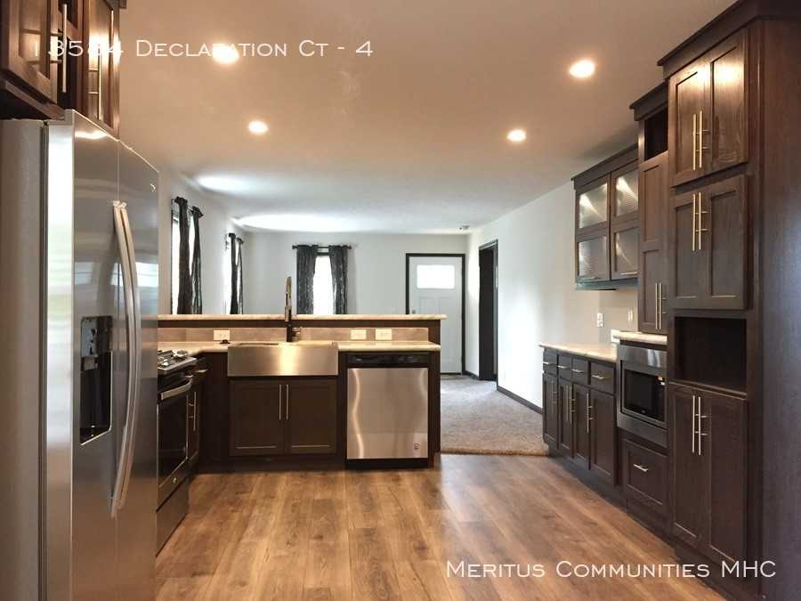 13584 Declaration Ct #4 - Photo 2 of 18