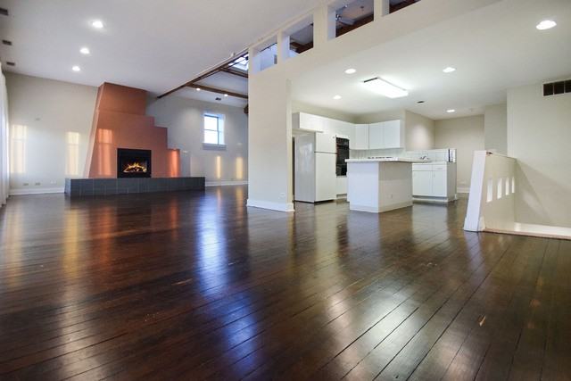 934 S State St #3B - Photo 2 of 15