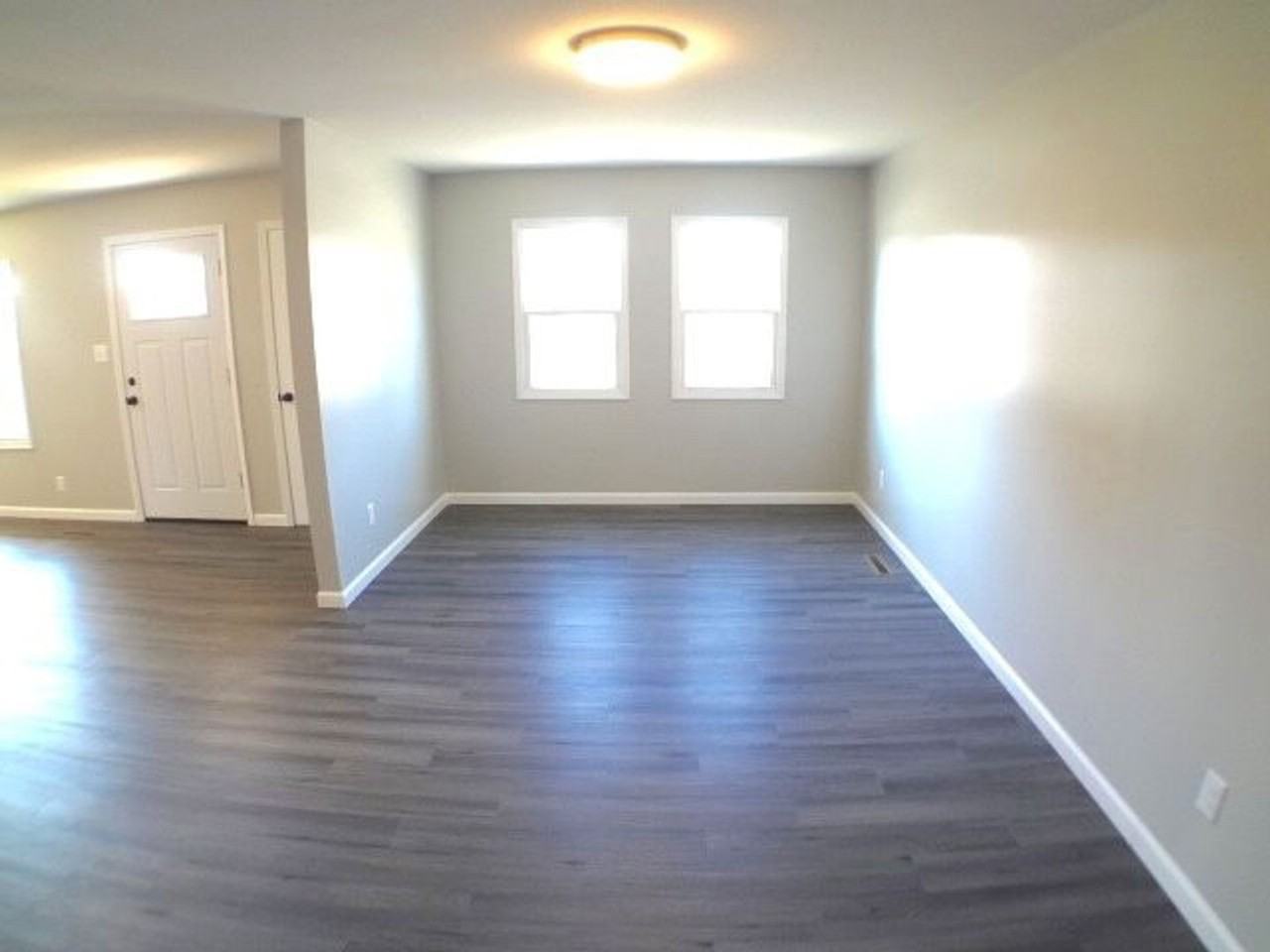 1207 N Plum St - Photo 3 of 12