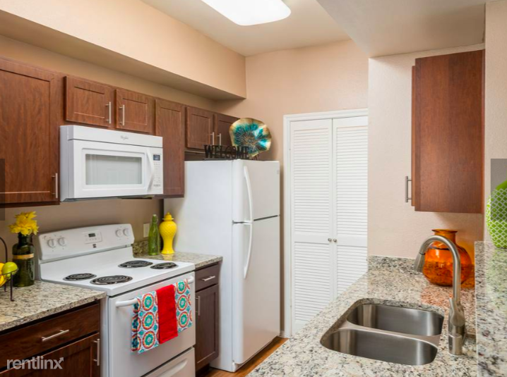 8101 Amelia Rd - Photo 2 of 5