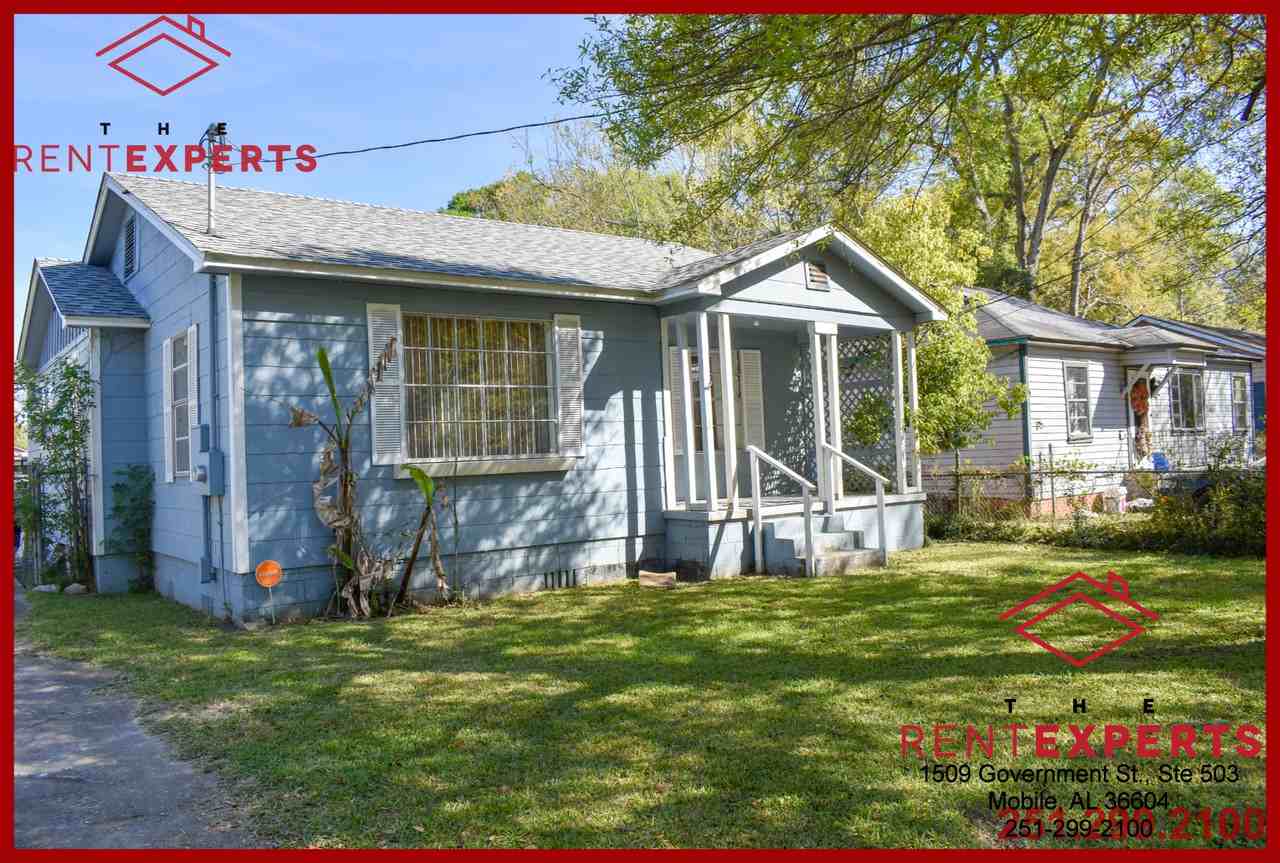 2062 Pleasant Avenue - Photo 2 of 10