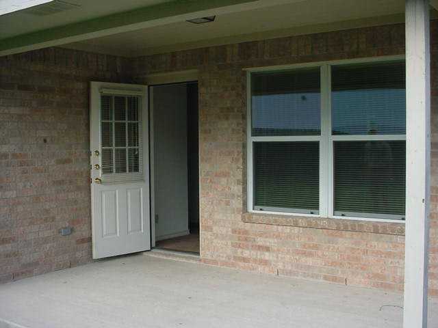104 Jocelyn Circle - Photo 2 of 19