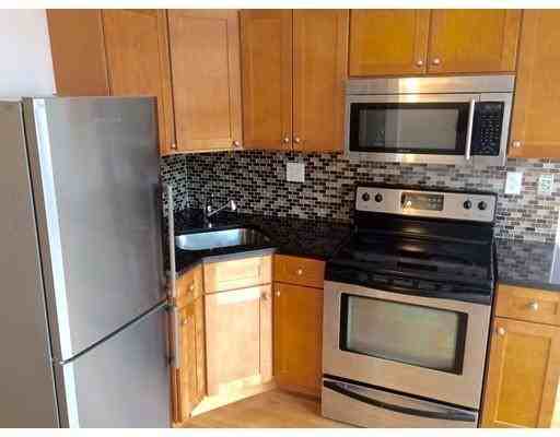 12 Stoneholm Street #330