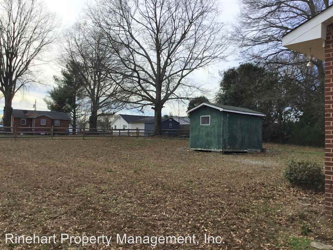 412 Memorial Drive - Photo 2 of 8