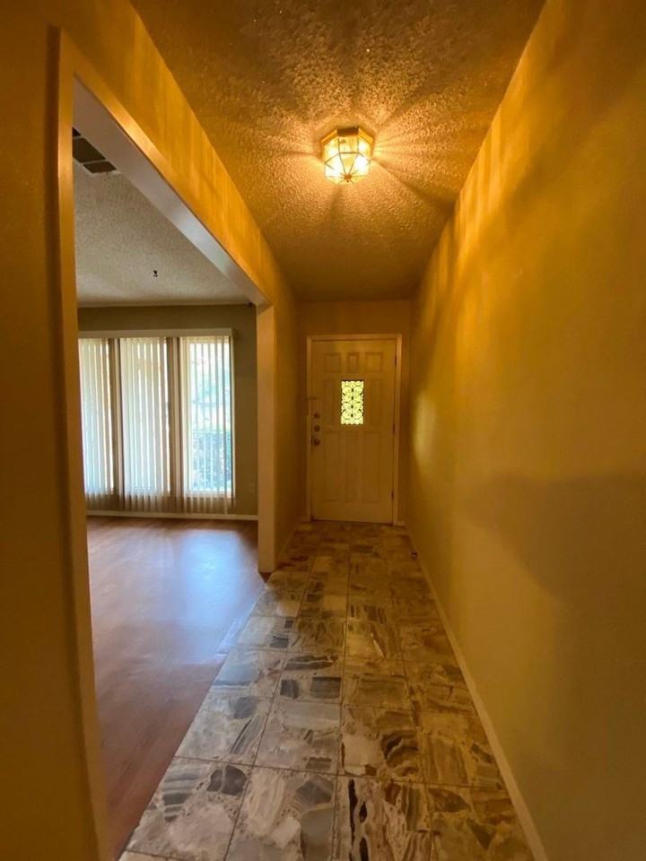 1007 Lime Rock Dr. - Photo 3 of 24