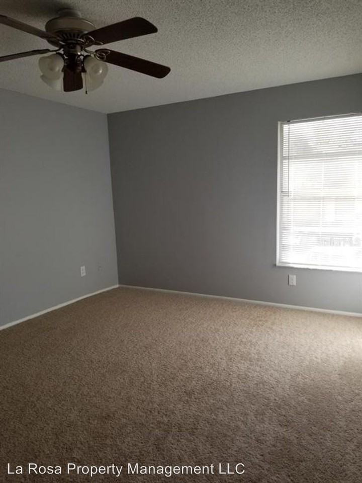 4806 S Semoran Blvd #206 - Photo 2 of 6