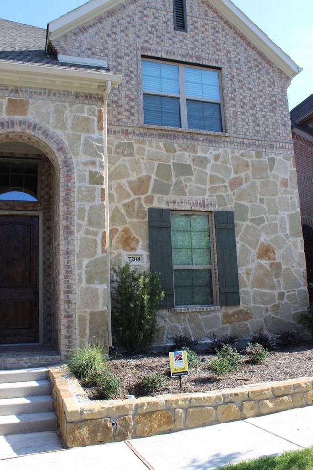 7208 Huckleberry Dr - Photo 2 of 16