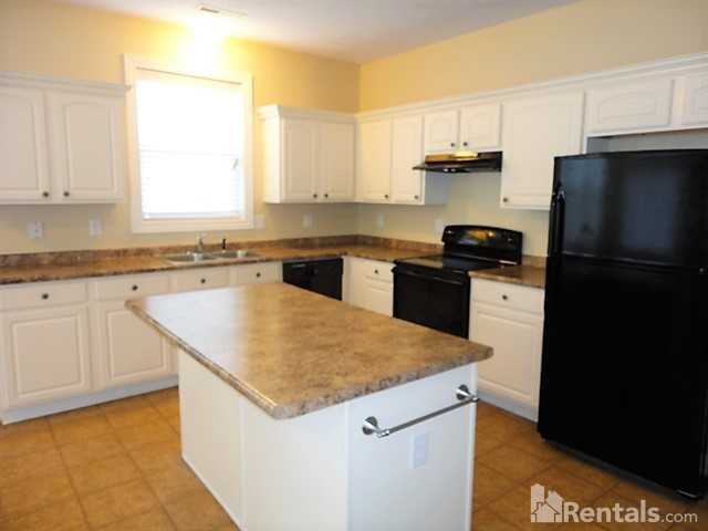 5915 Cabot Drive - Photo 3 of 20