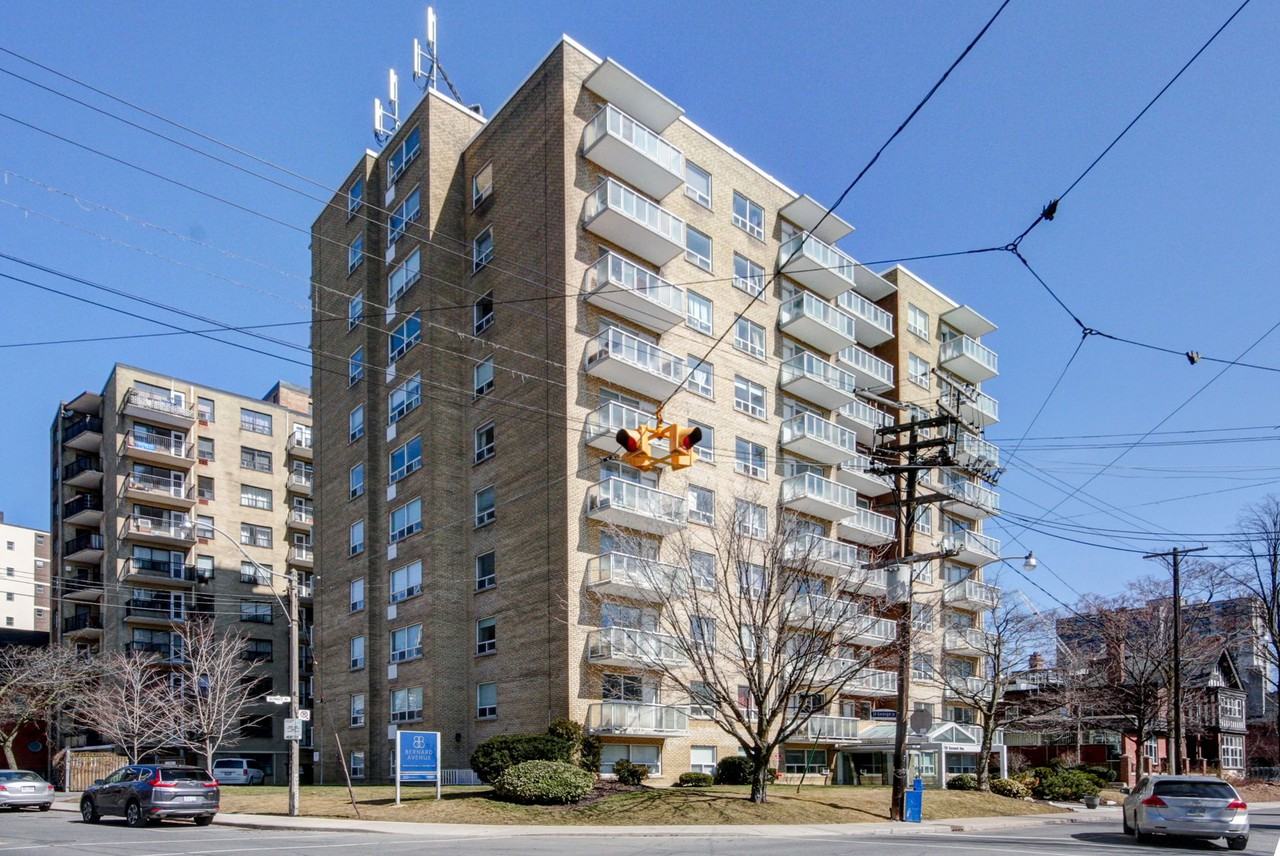 88 Bernard Avenue, Toronto, ON M5R 1R7 1 Bedroom Apartment for 2,150