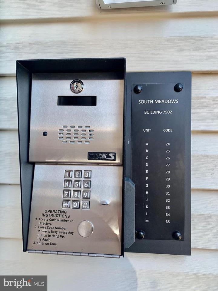 7502 Calderon Court Unit G - Photo 3 of 26