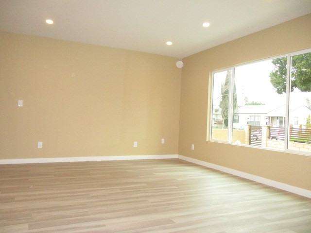6501 Bonner Avenue - Photo 3 of 21