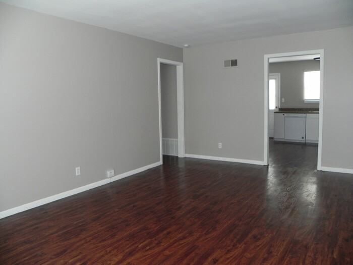 819 South Grant Street - Photo 3 of 14