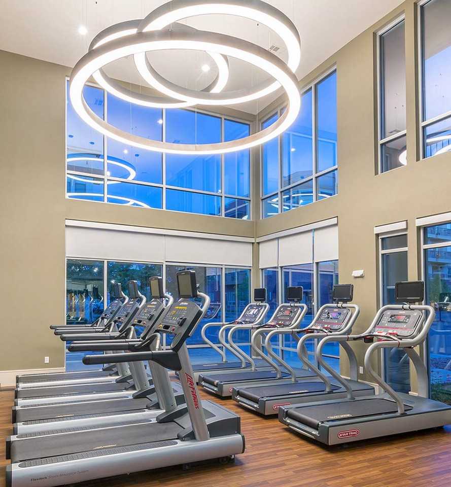 2201 N Ursula St - Photo 3 of 6