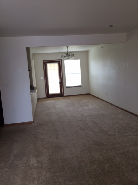 Huron Pheasant Run Apartments - Photo 4 of 20
