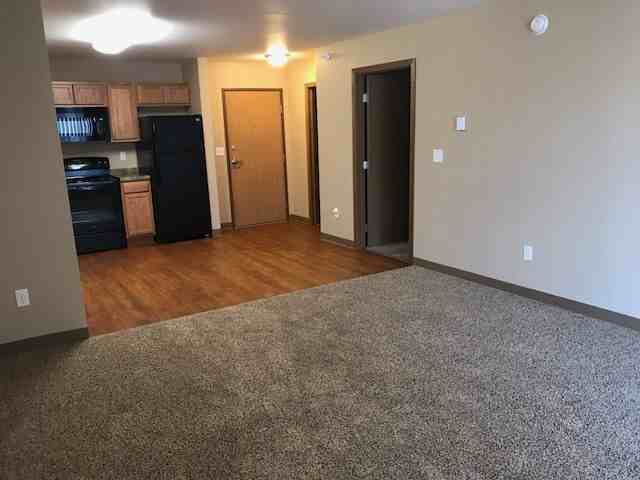 Watford McKenzie Village Apartments - Photo 3 of 12