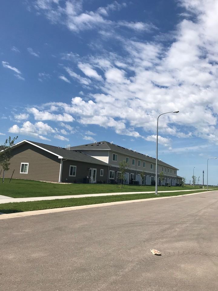 1876 17th Ave N #21 - Photo 6 of 20