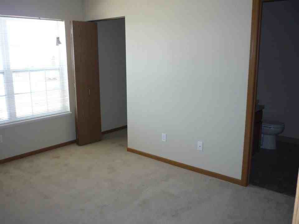 Marbleton Pinewood Apartments - Photo 5 of 9