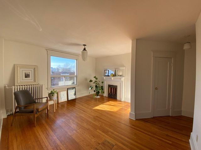 1520 Dundas Street West #8