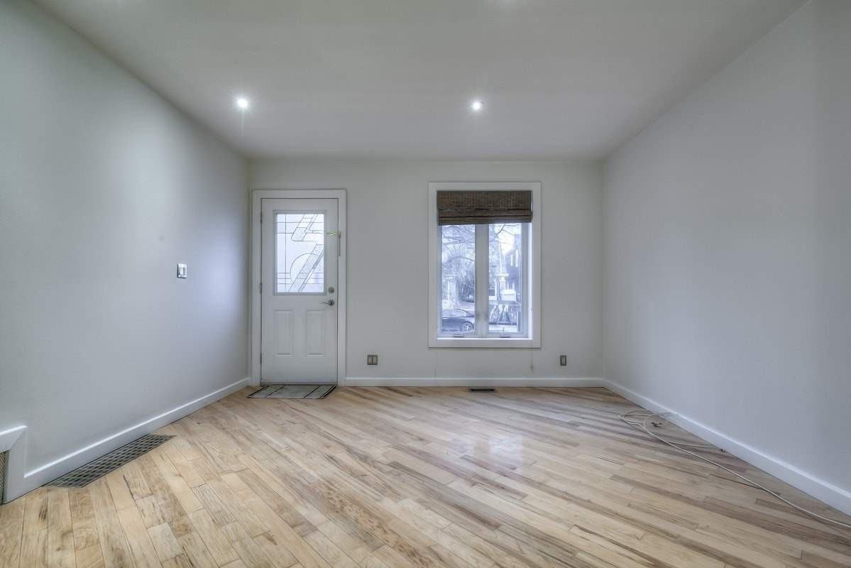 23 Sammon Avenue - Photo 3 of 20