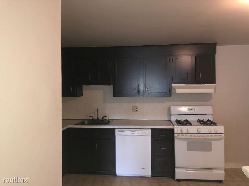 101 Upton Street - Photo 3 of 12