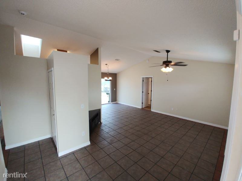 104 Wild Forrest Dr - Photo 2 of 27