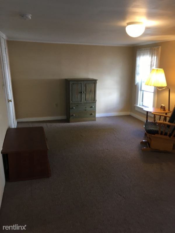 16 Main St - Photo 2 of 4