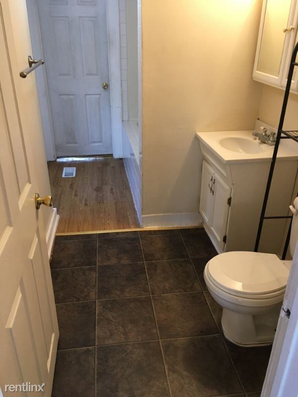 16 Main St - Photo 3 of 4