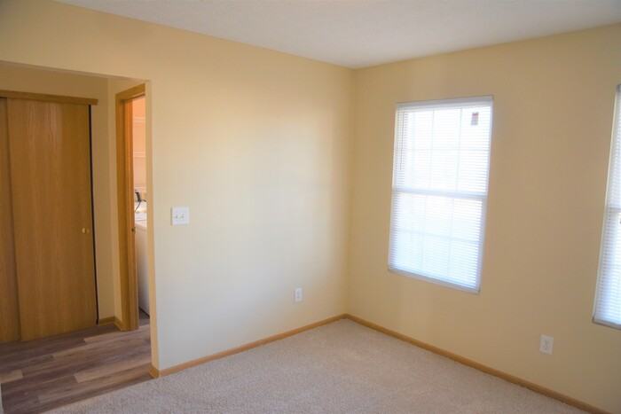 1497 Sarin Street - Photo 3 of 29