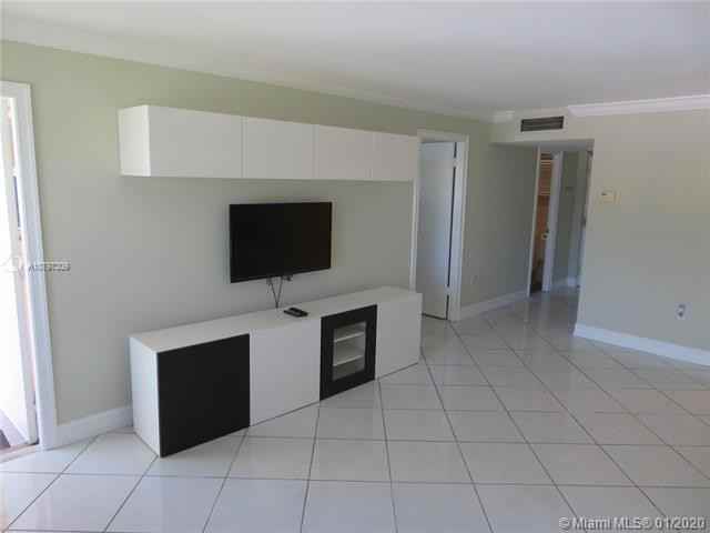 7450 Miami Lakes Dr