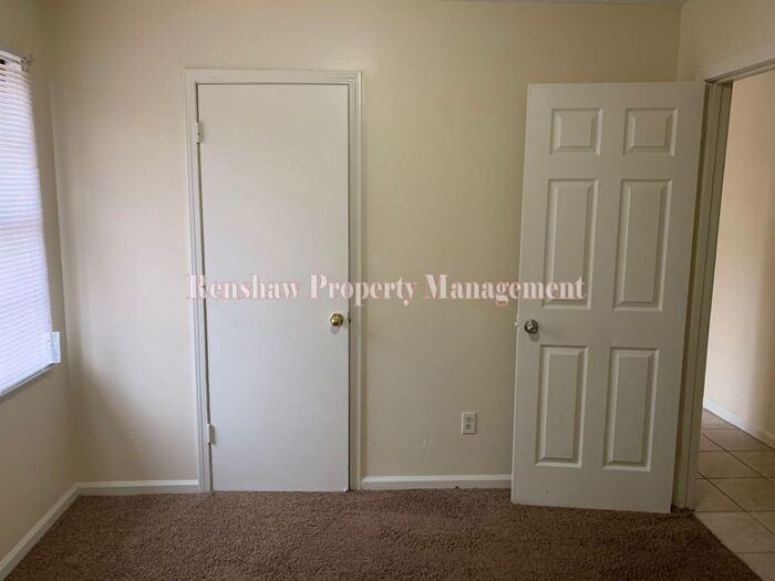 1123 South Somerville Street - Photo 2 of 12